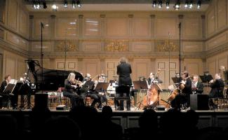 Sonanza under ledning av dirigenten Jan Risberg uppträder på Musikaliska